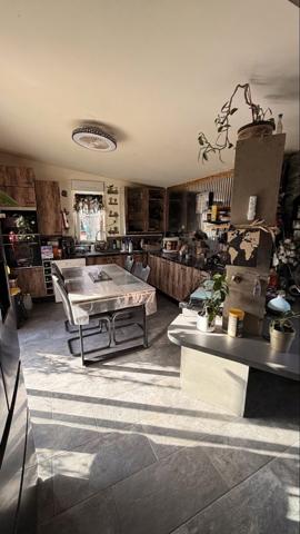 Maison mitoyenne 1 côté à vendre, 6 pièces - Merville 59660