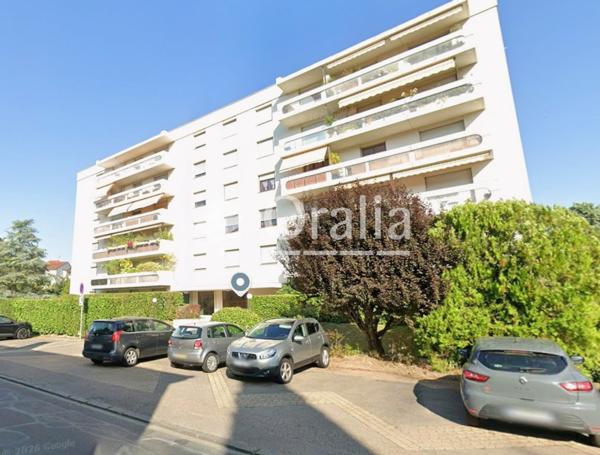 Parking/box · Location Lyon (69005) 10m²