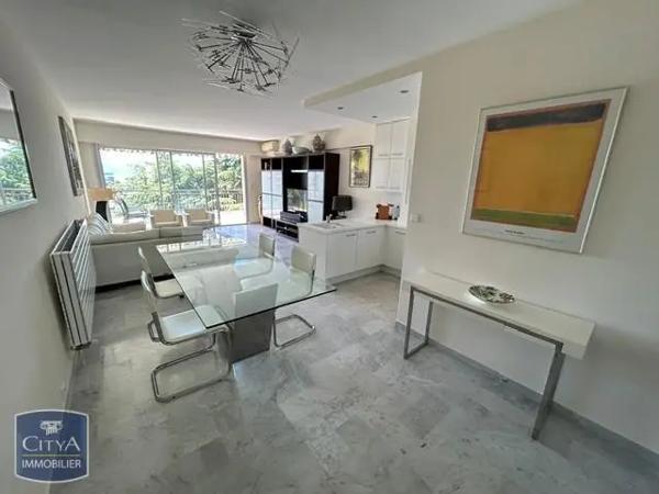 Appartement à louer 3 pièces 70.08m² Cannes (06400)