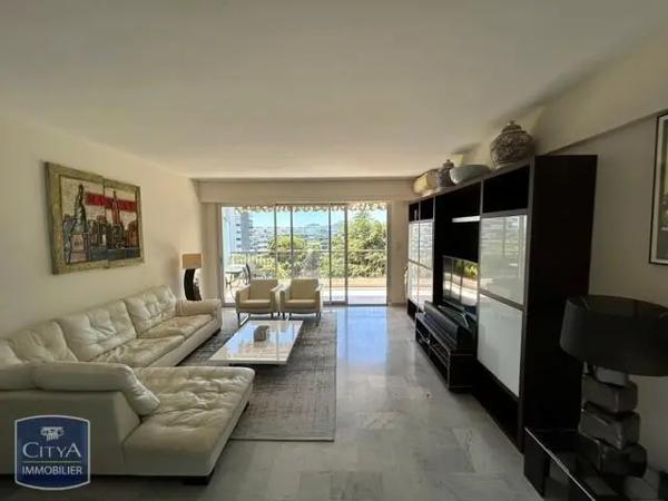 Appartement à louer 3 pièces 70.08m² Cannes (06400)