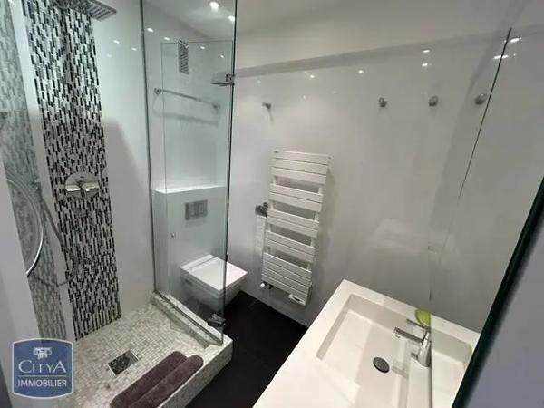 Appartement à louer 3 pièces 70.08m² Cannes (06400)