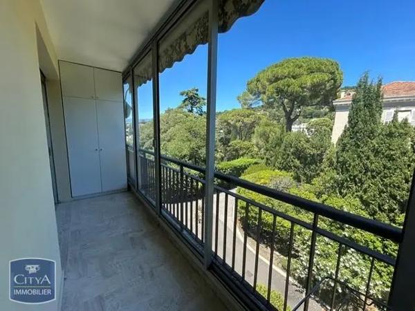 Appartement à louer 3 pièces 70.08m² Cannes (06400)