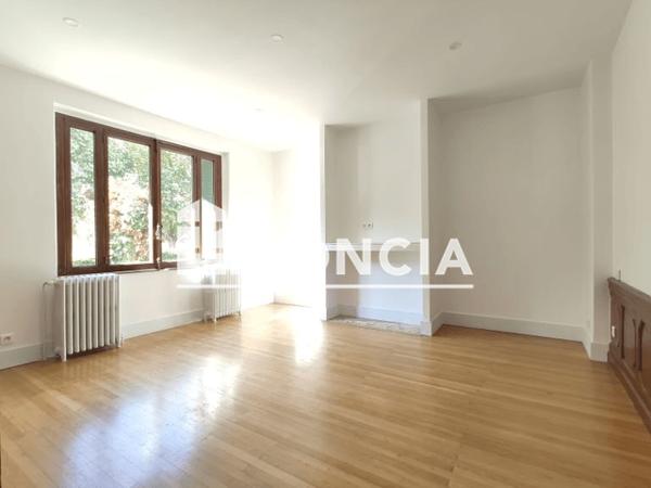 Location Appartement 3 pièces 102.85 m² - 2 RUE PAUL DOUMER Aix Les Bains 73100