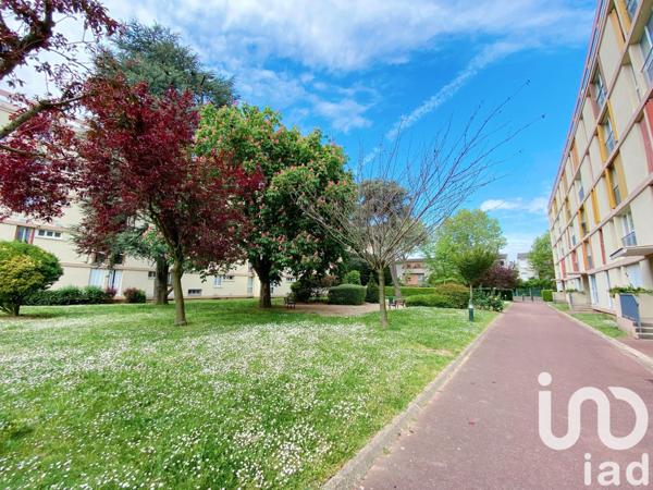 Appartement 3 pièces de 53 m² à Vitry-sur-Seine (94400)