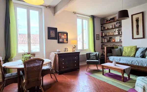 Appartement à vendre    2 pièces • 53,13 m2 Marseille 6