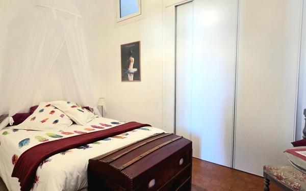 Appartement à vendre    2 pièces • 53,13 m2 Marseille 6