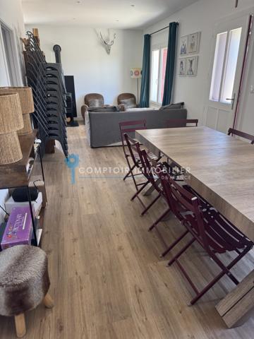 Maison
                                                                                                                                                                                                                                                                                                                        7 pièce(s)                                                                                                                                                                                                          5 chambre(s)                                                                                                                                                                                                          117  m²