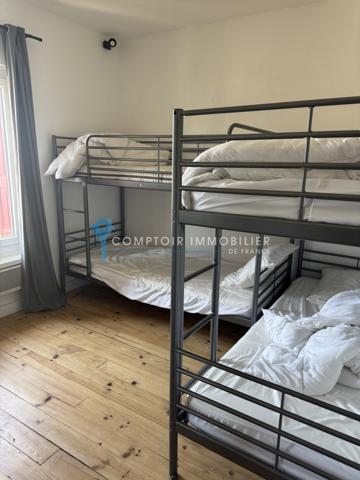 Maison
                                                                                                                                                                                                                                                                                                                        7 pièce(s)                                                                                                                                                                                                          5 chambre(s)                                                                                                                                                                                                          117  m²