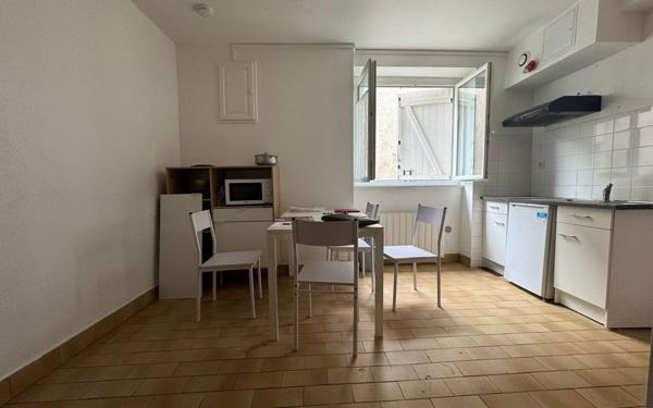 Appartement à louer    1 pièce •  Orléans