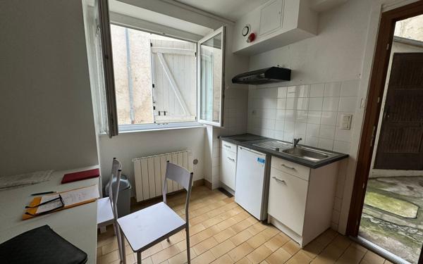 Appartement à louer    1 pièce •  Orléans