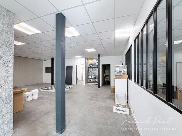Local d'activité de 700 m² aux portes de Vannes · Fort potentiel