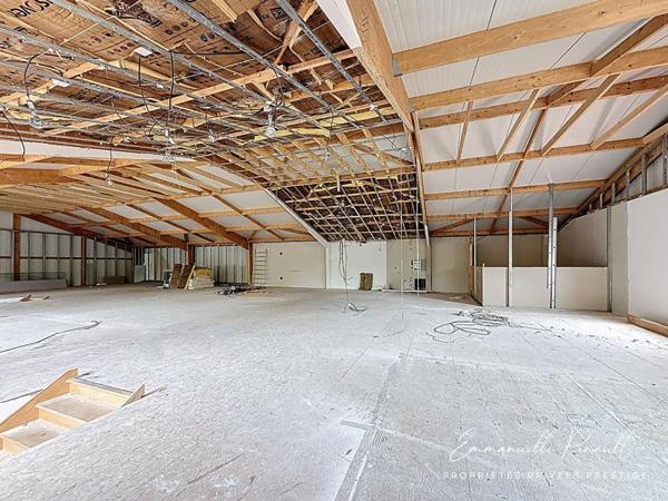 Local d'activité de 700 m² aux portes de Vannes · Fort potentiel