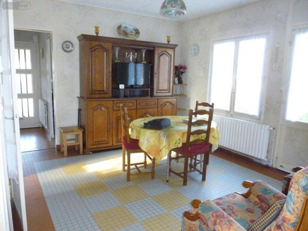 Pavillon à vendre à Cosne-Cours-sur-Loire dans la Nièvre (58200), ref : ST 223