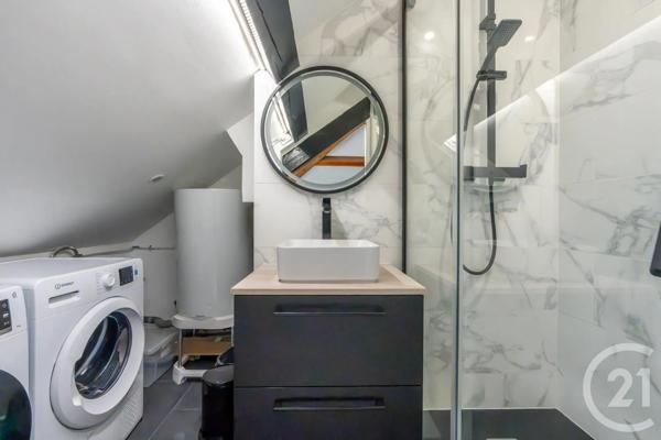 Appartement F2 à vendre  2 pièces - 23,02 m 2   ST MAUR DES FOSSES  - 94