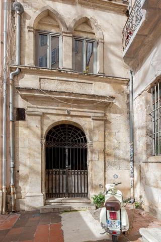 Appartement à vendre à Marseille 2e Arrondissement dans les Bouches-du-Rhône (13002), ref : 10521/35   
Les Accoules