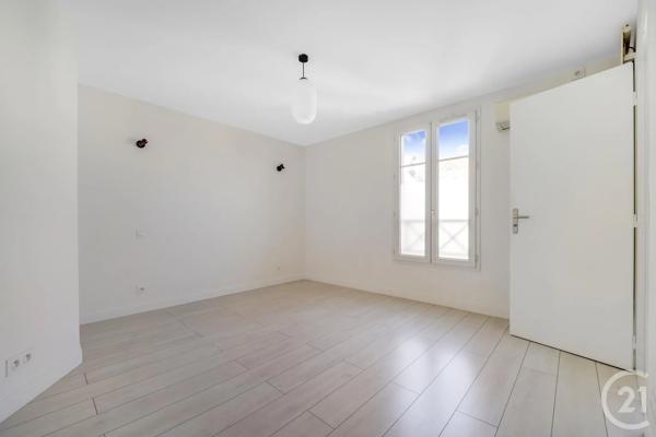 Appartement F3 à vendre  3 pièces - 77,55 m 2   CLAMART  - 92