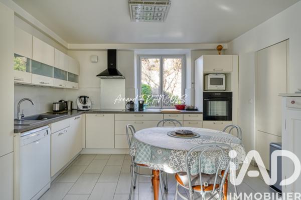 Maison à vendre 8 pièces 189,52 m² Chanteloup-les-Vignes