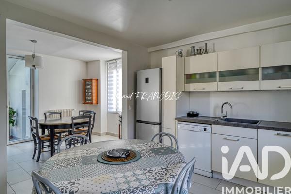 Maison à vendre 8 pièces 189,52 m² Chanteloup-les-Vignes