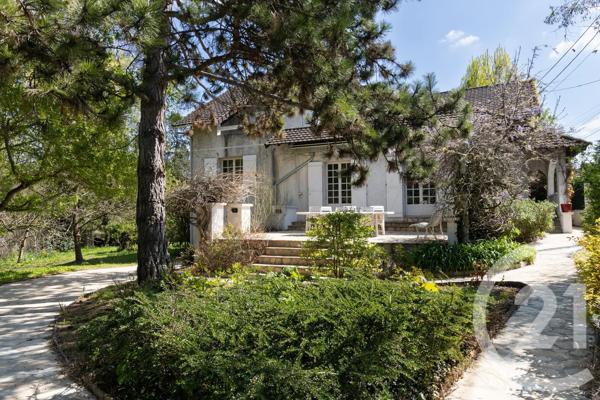 Maison à vendre  7 pièces - 231 m 2   MONTGERON  - 91