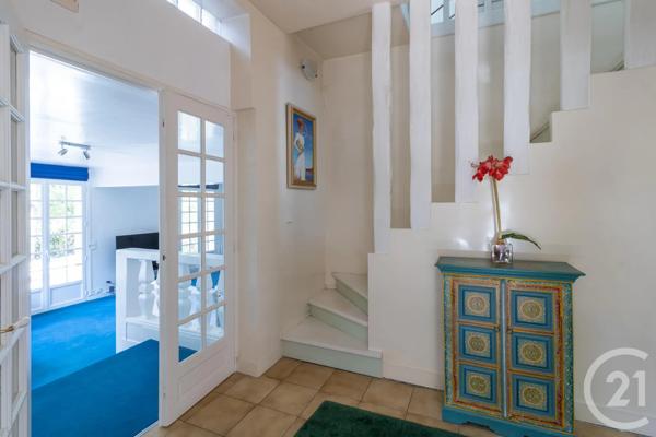 Maison à vendre  7 pièces - 231 m 2   MONTGERON  - 91