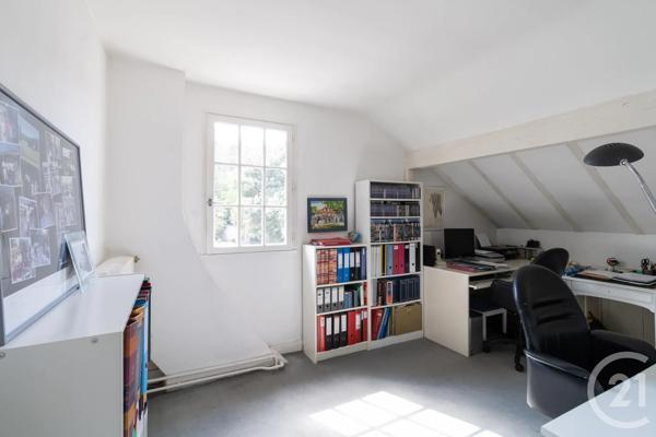 Maison à vendre  7 pièces - 231 m 2   MONTGERON  - 91