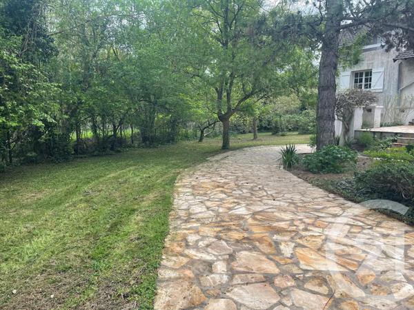 Maison à vendre  7 pièces - 231 m 2   MONTGERON  - 91