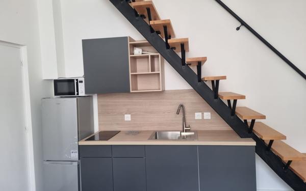 Immeuble à vendre    7 pièces •  Arles