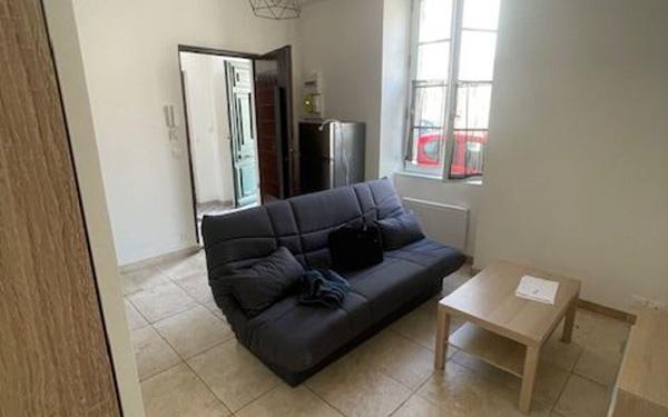 Immeuble à vendre    7 pièces •  Arles