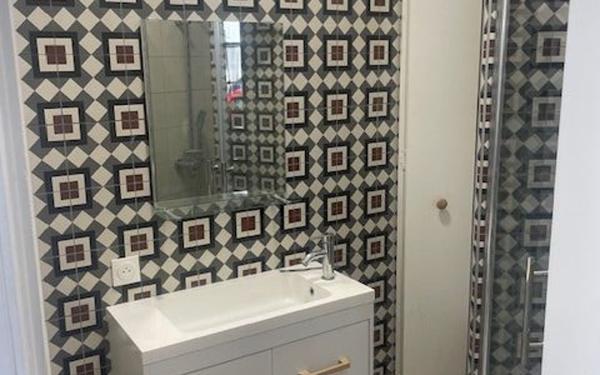 Immeuble à vendre    7 pièces •  Arles