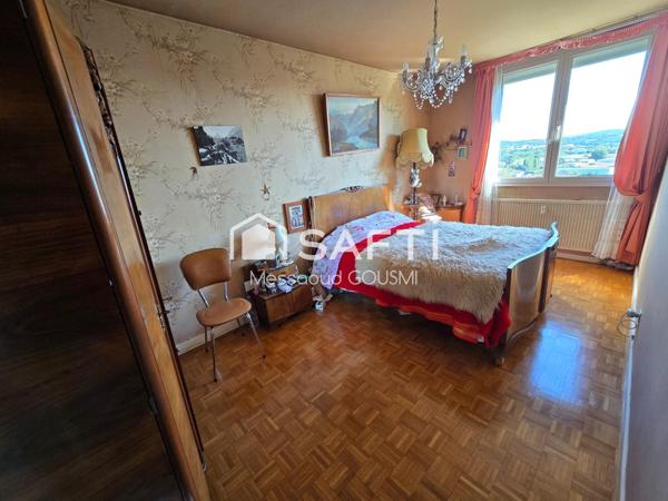 SPACIEUX T5 AU DERNIER ÉTAGE AVEC VUE PANORAMIQUE