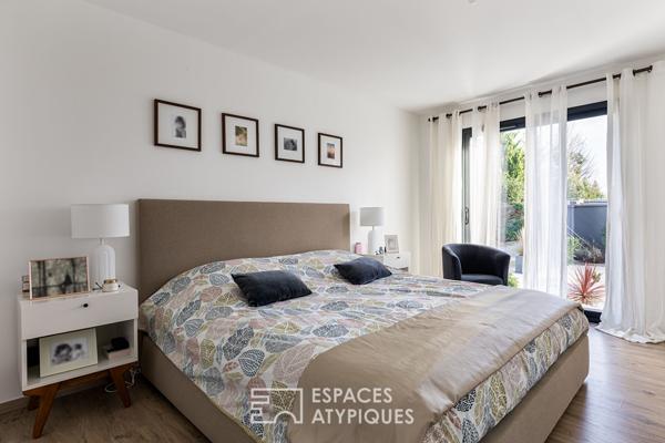 Maison contemporaine à Tournefeuille avec piscine et garage