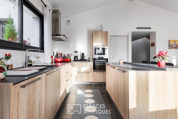Maison contemporaine à Tournefeuille avec piscine et garage