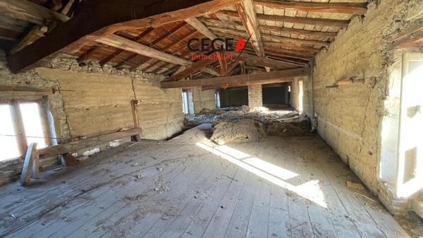 Bâtisse à rénover 130 m2, cours, garage - Bâtisse ...