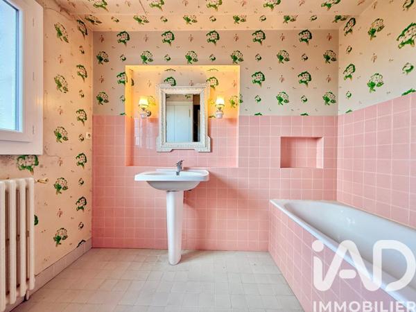 Maison à vendre 9 pièces 254 m² Saujon