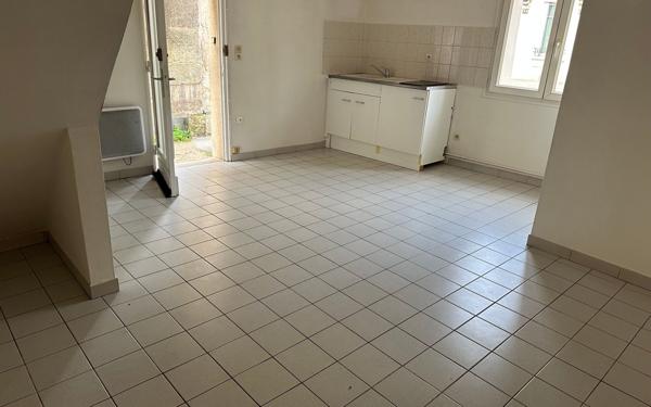 Maison à vendre    2 pièces •  Saint-Dizier