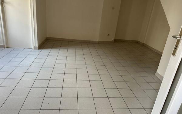 Maison à vendre    2 pièces •  Saint-Dizier