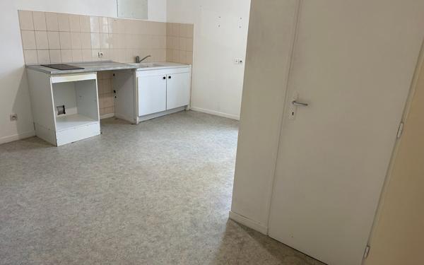 Maison à vendre    2 pièces •  Saint-Dizier