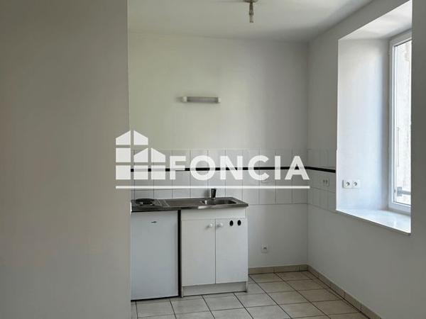 Location Studio 27.3 m² - 14 AVENUE D'URIAGE Gieres 38610