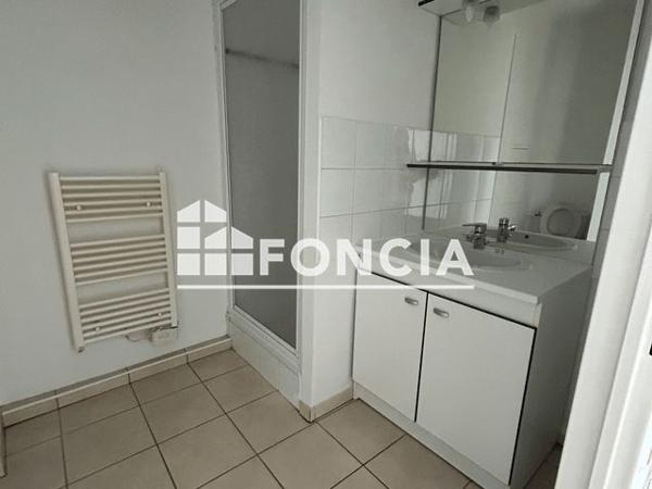 Location Studio 27.3 m² - 14 AVENUE D'URIAGE Gieres 38610