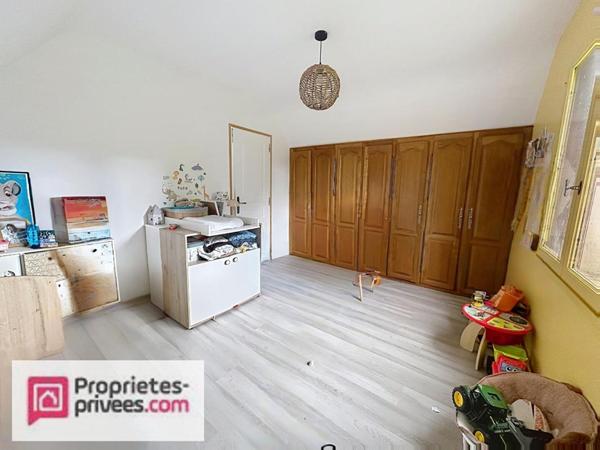 Maison familiale entre ville & campagne au bord d'un ruisseau protégé , à 5 minutes de Lisieux
