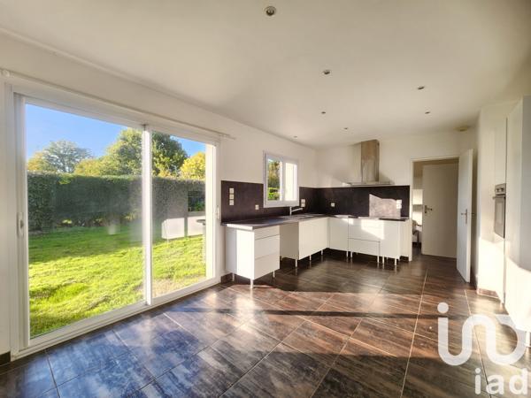 Maison à vendre 4 pièces 101 m² Saint-Yrieix-sur-Charente