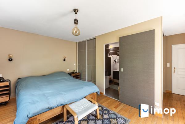 POLANGIS-Maison contemporaine familiale et jardin