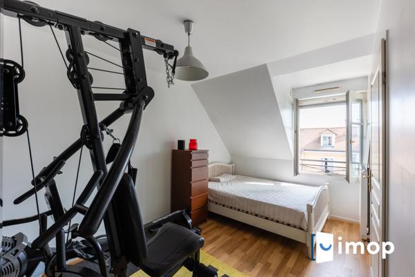 POLANGIS-Maison contemporaine familiale et jardin