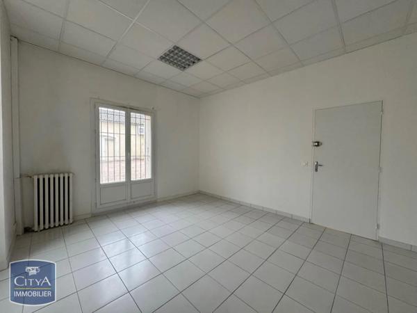 Local professionnel à louer