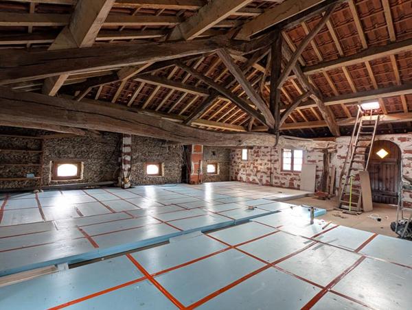 Propriété de charme du 19ème avec dépendances sur terrain clos de 2943 m²