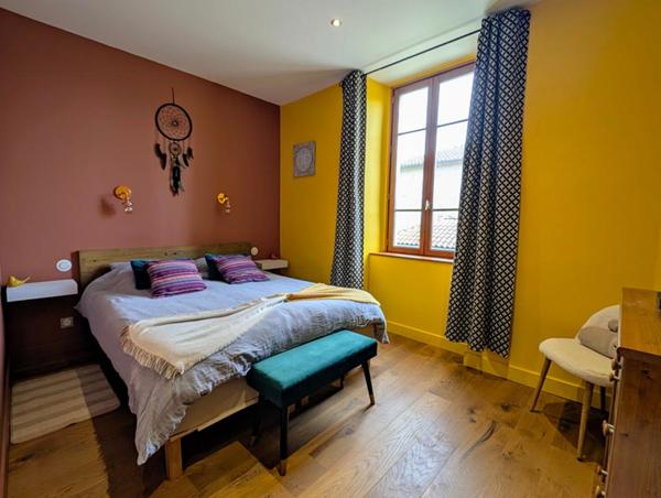 Propriété de charme du 19ème avec dépendances sur terrain clos de 2943 m²