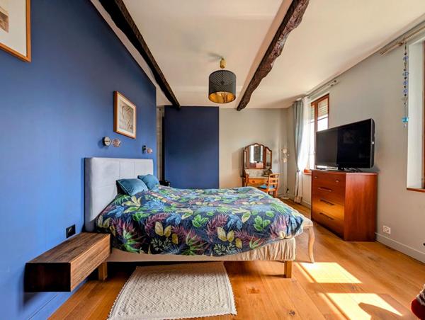 Propriété de charme du 19ème avec dépendances sur terrain clos de 2943 m²