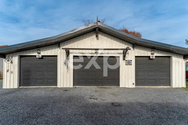 Maison type arcachonnaise de 160 m² avec T2 indépendant, jacuzzi et triple garage