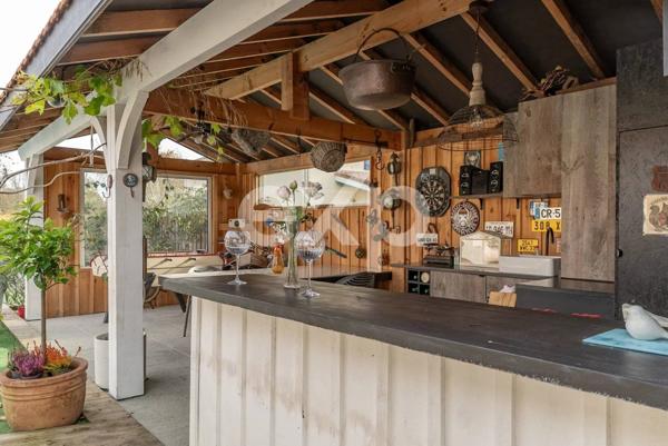 Maison type arcachonnaise de 160 m² avec T2 indépendant, jacuzzi et triple garage