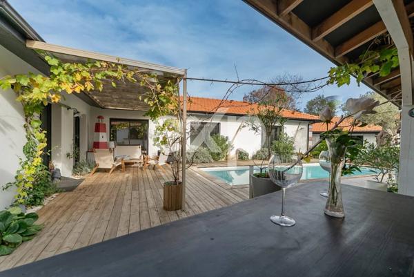 Maison type arcachonnaise de 160 m² avec T2 indépendant, jacuzzi et triple garage